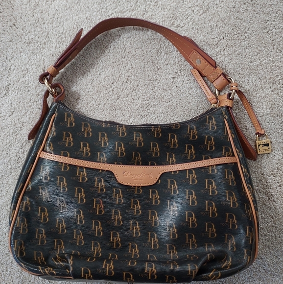Dooney & Bourke Bags Dooney Bourke Collins Signature Shoulder Bag